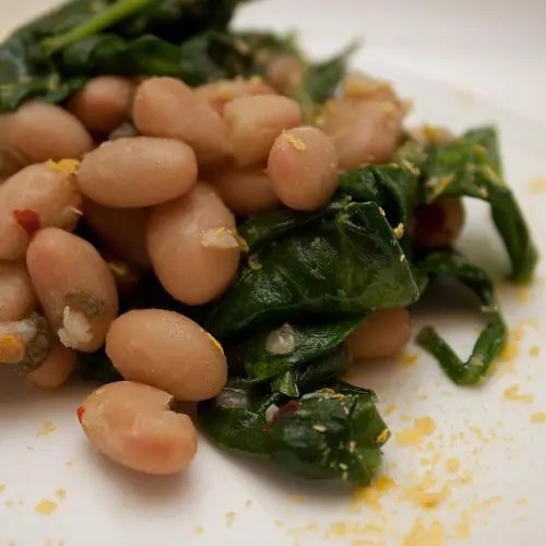 Photo of white beans and spinach