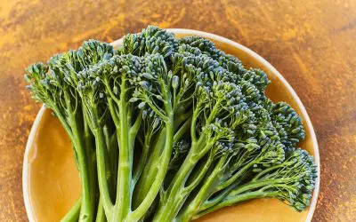 Sautéed Broccoli Rabe with Garlic and Crushed Red Pepper