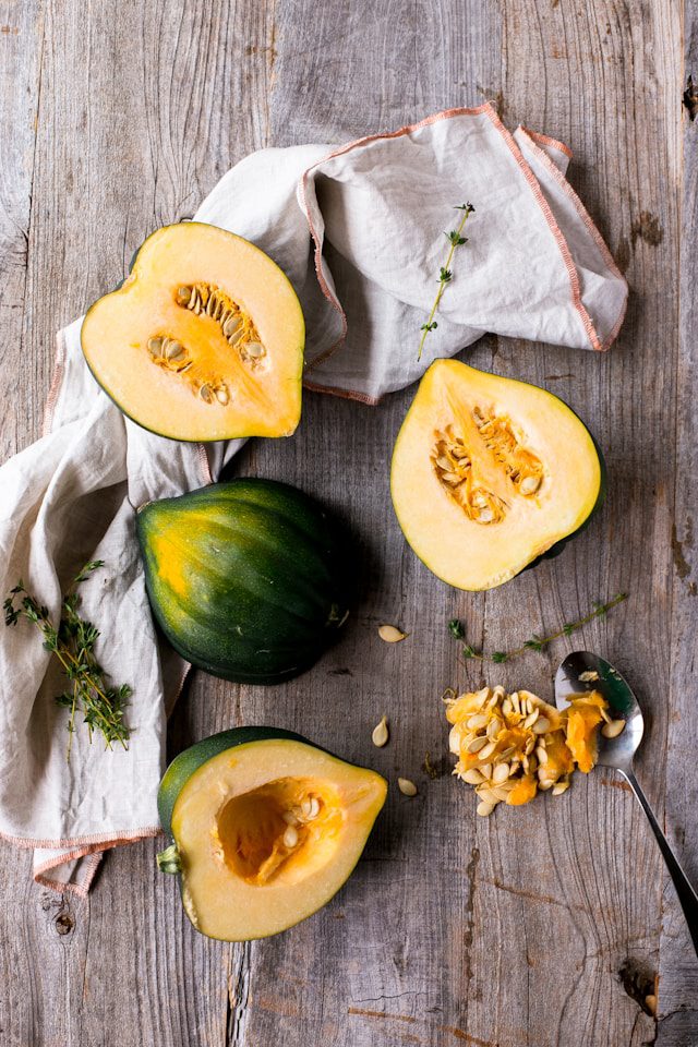 Photo of acorn squash by Kim Daniels from Unsplash